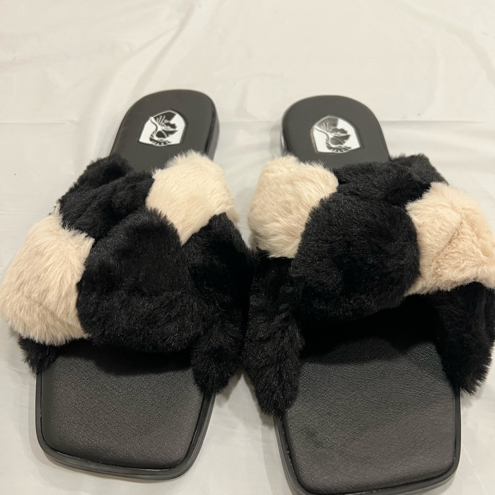 VHNY Two-Tone Faux Fur Slippers Size 40/10 and 36/6